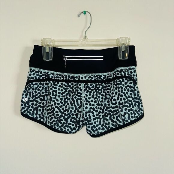 LULULEMON Run Times Short 4" ACE SPOT Tranquil Blue POLKA DOT Black SIZE 4 - Picture 2 of 4